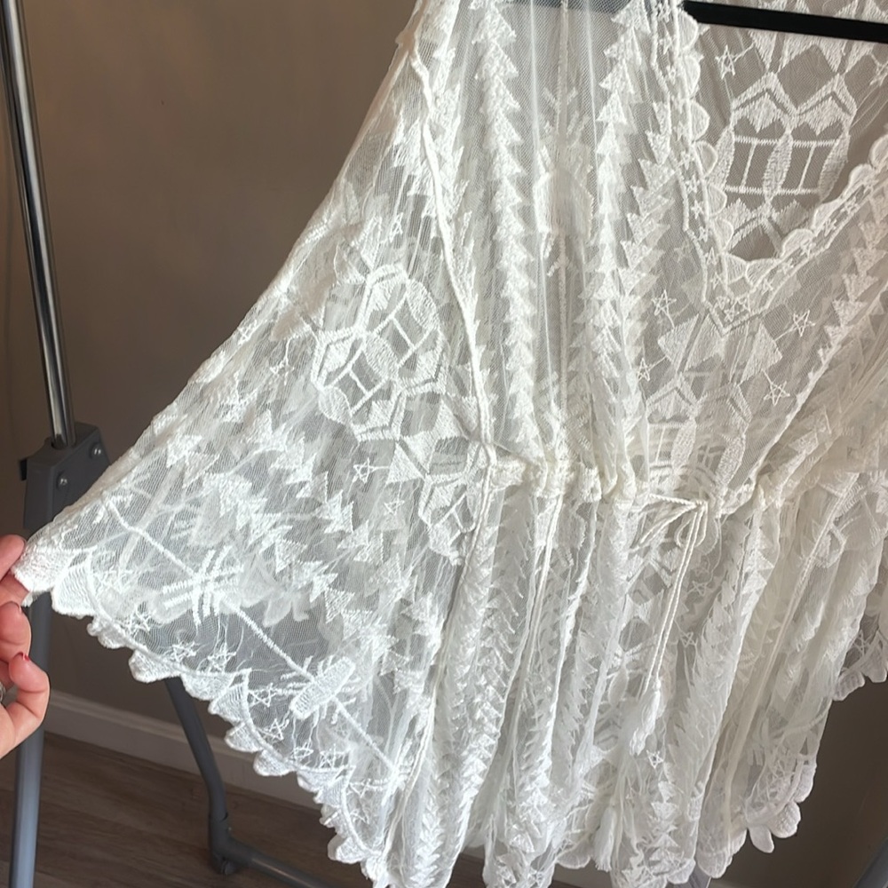 Beach cover up boho top concert embroidery light weight easy to travel versatil - Picture 3 of 8